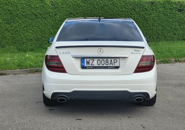 Mercedes-Benz Klasa C cena 59900 przebieg: 220100, rok produkcji 2013 z Sieniawa małe 137